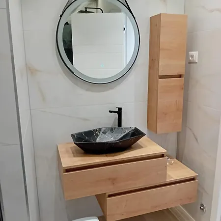 Nadine Apartment Makarska